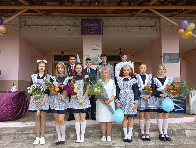 Торжественная линейка, посвящённая Дню Знаний.